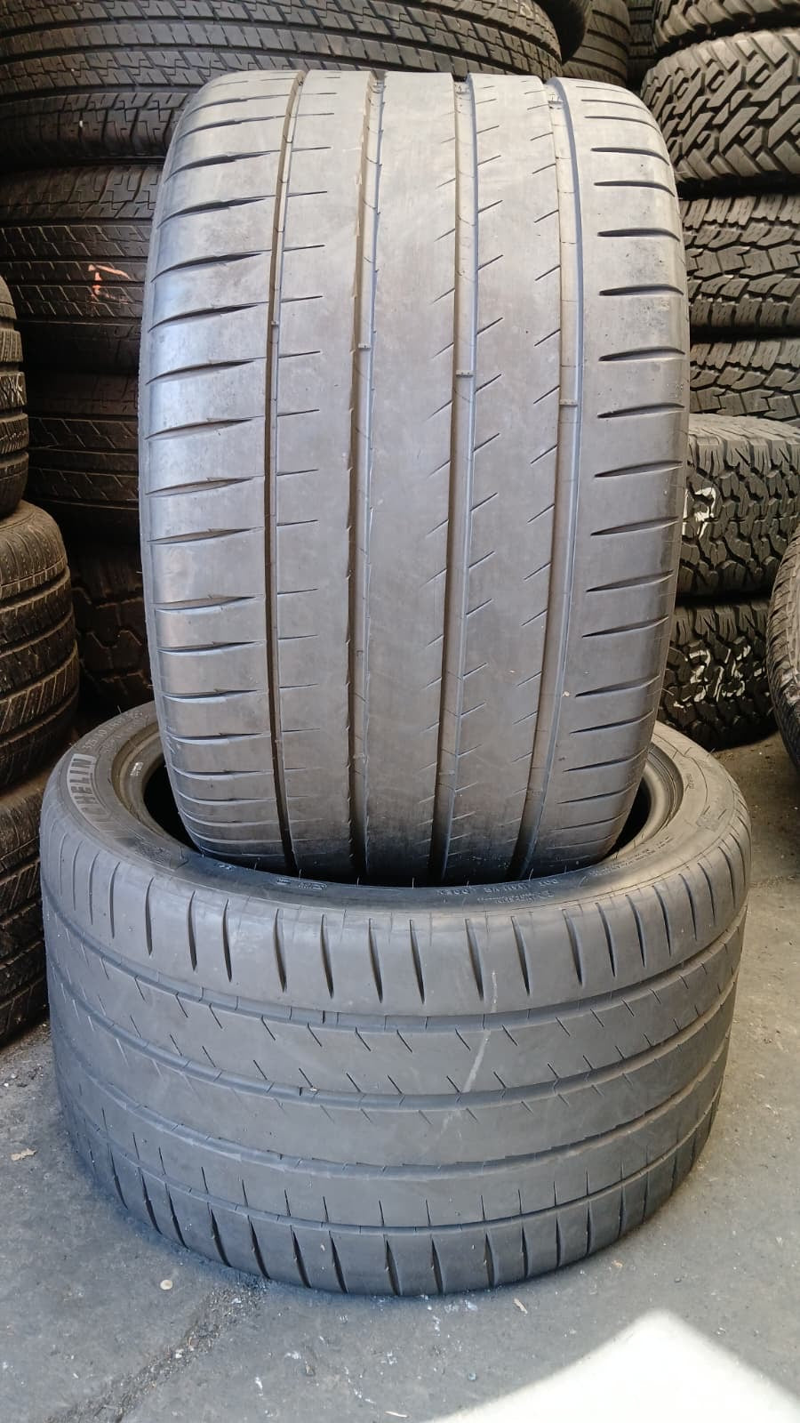 SET OF 2 Michelin Pilot Sport tires, size 325/30ZR19 (used, good as new)