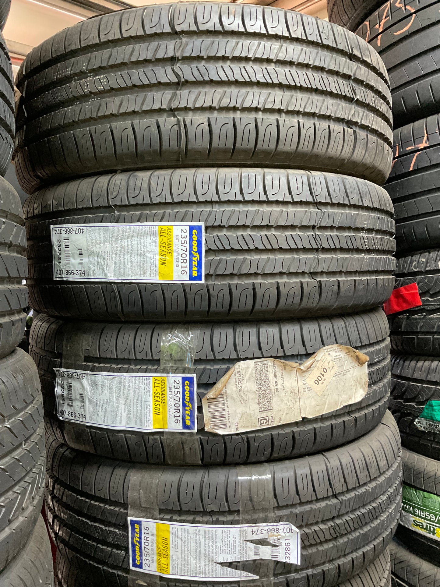 235/70/16 Goodyear Assurance 106T M+S. All-season