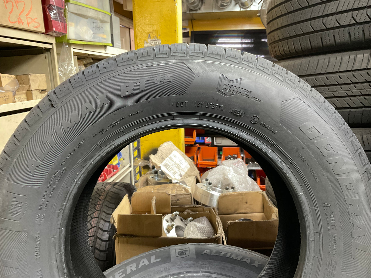 205/65/15 general altimax rt45 94h
