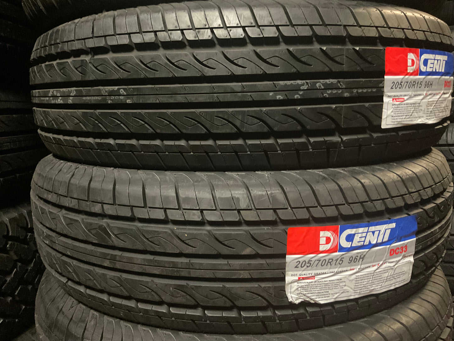 205/70R15 96H Dcenti DC33 UHP Summer