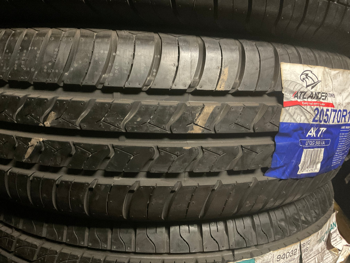 205/70R15 96H Atlander AX-77