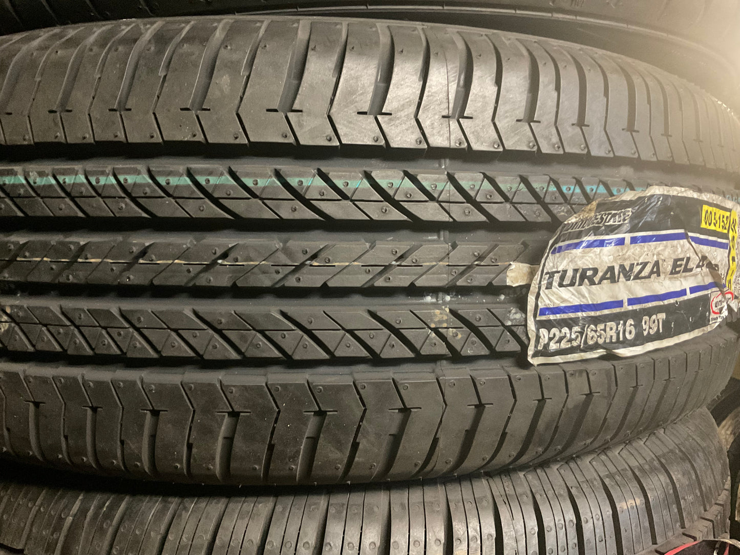 225/65R16 99T Bridgestone Turanza EL400