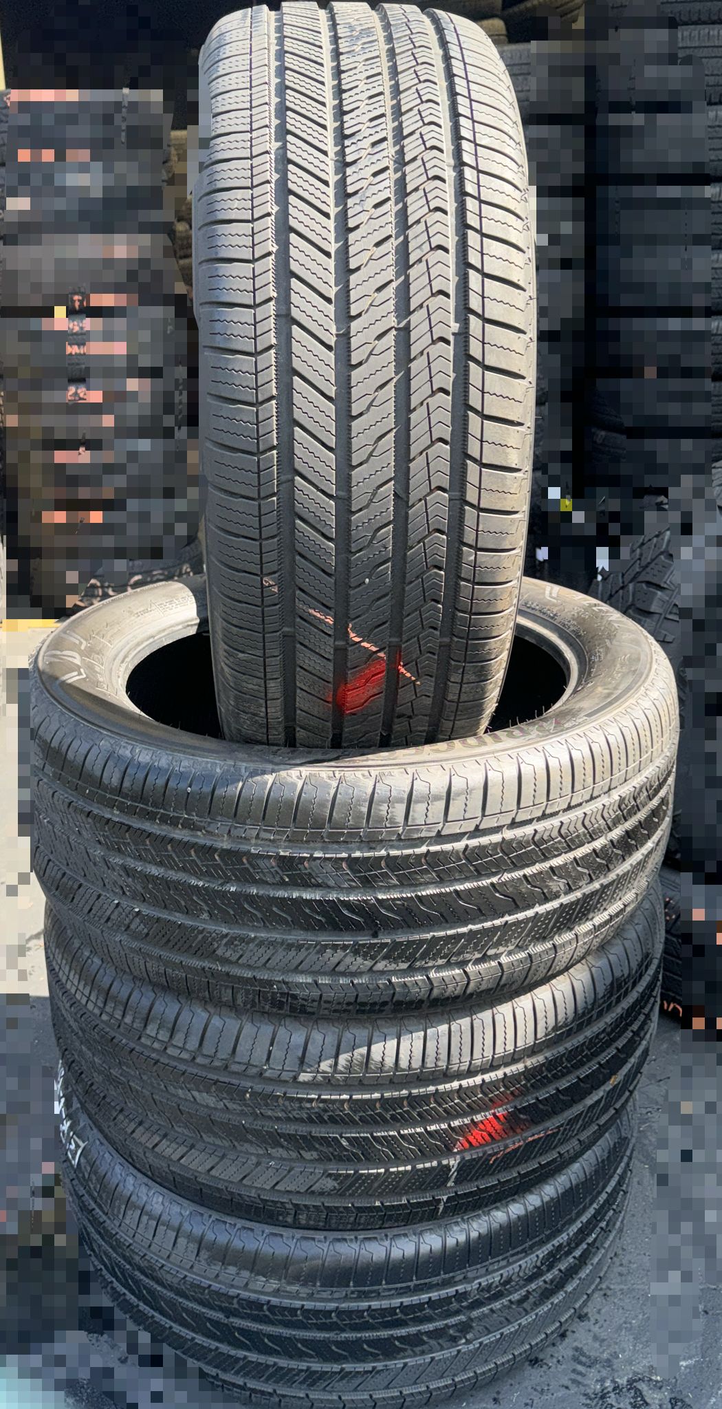 285/45R21 113H | High-Performance Continental Tires - SET OF 4 - USED