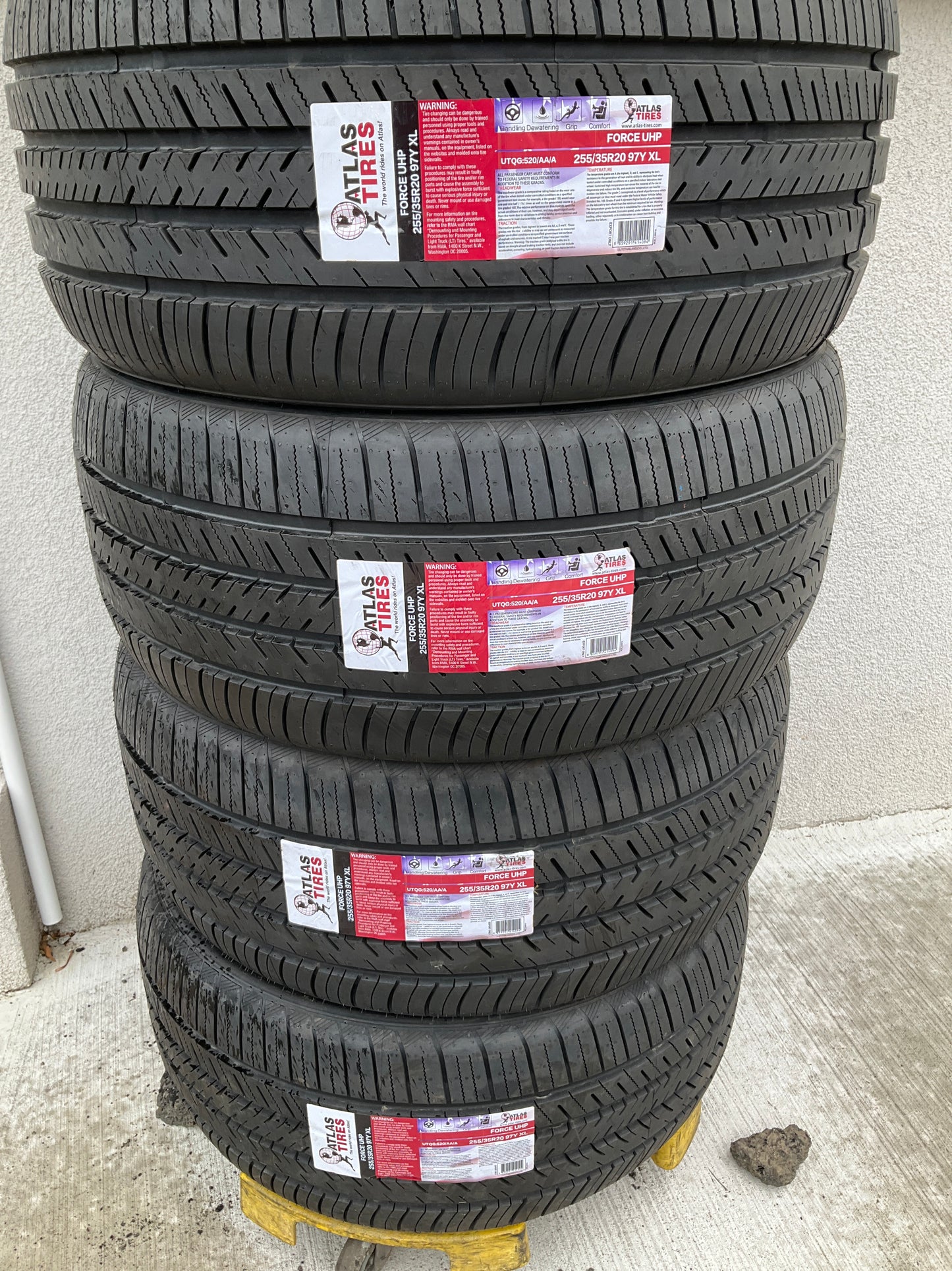 Atlas Force UHP UHP 205/50R17 93W XL Passenger Tire
