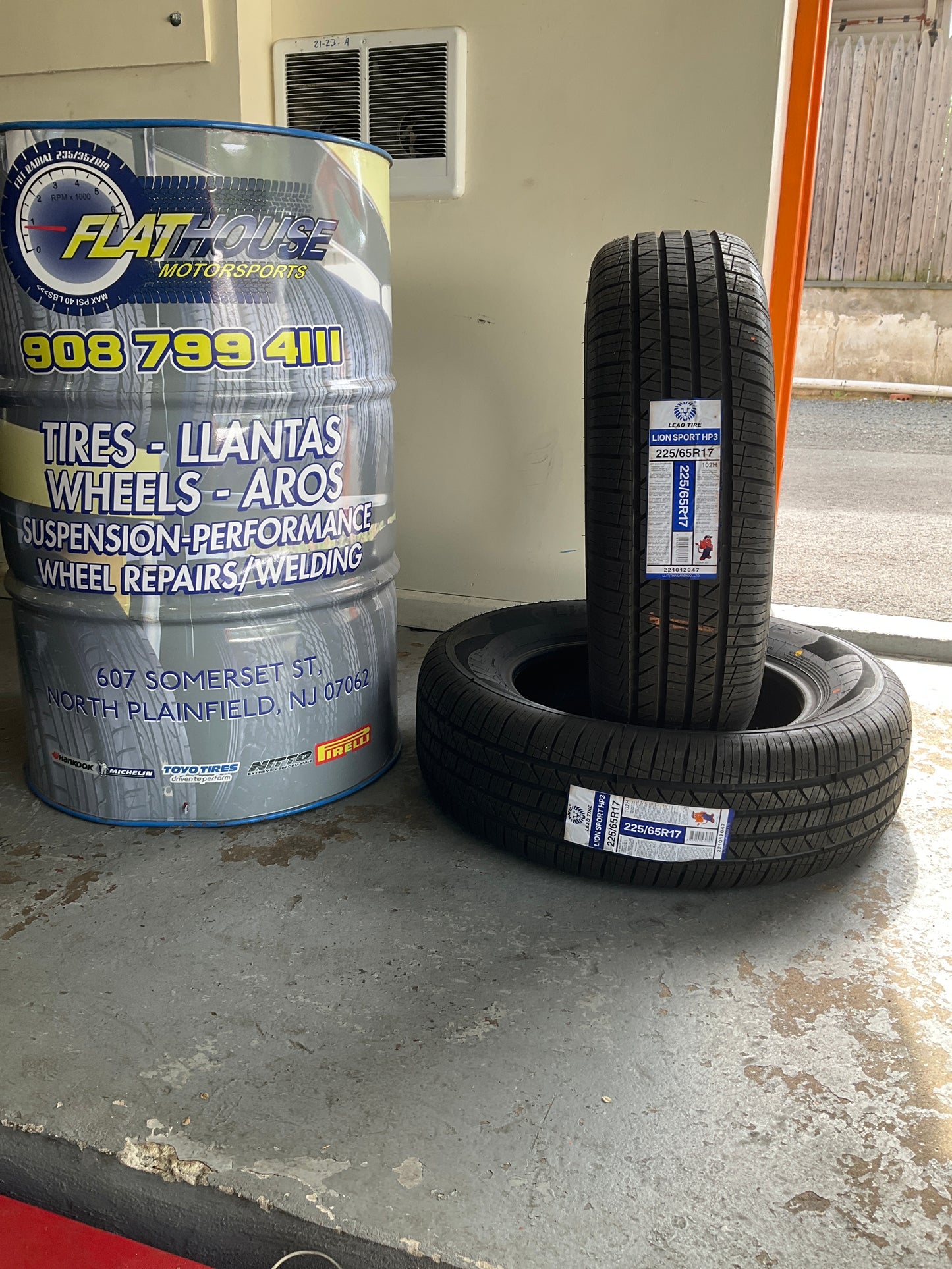 Leao Lion Sport HP3 225/65R17 102H A/S Performance Tire