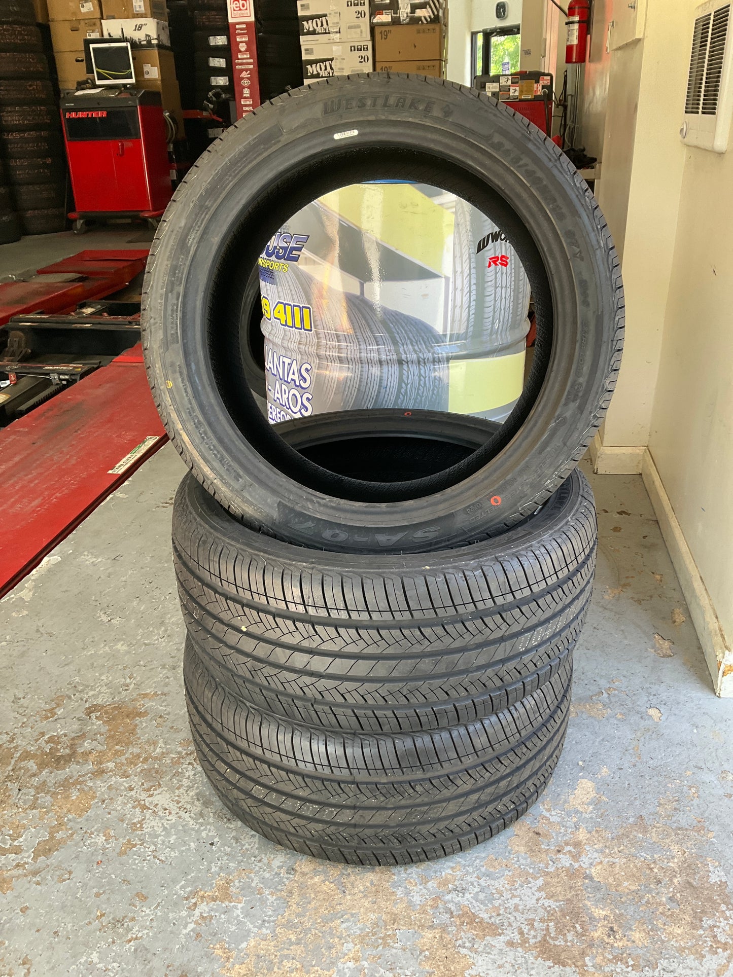 Westlake SA07 245/40ZR18 97Y XL