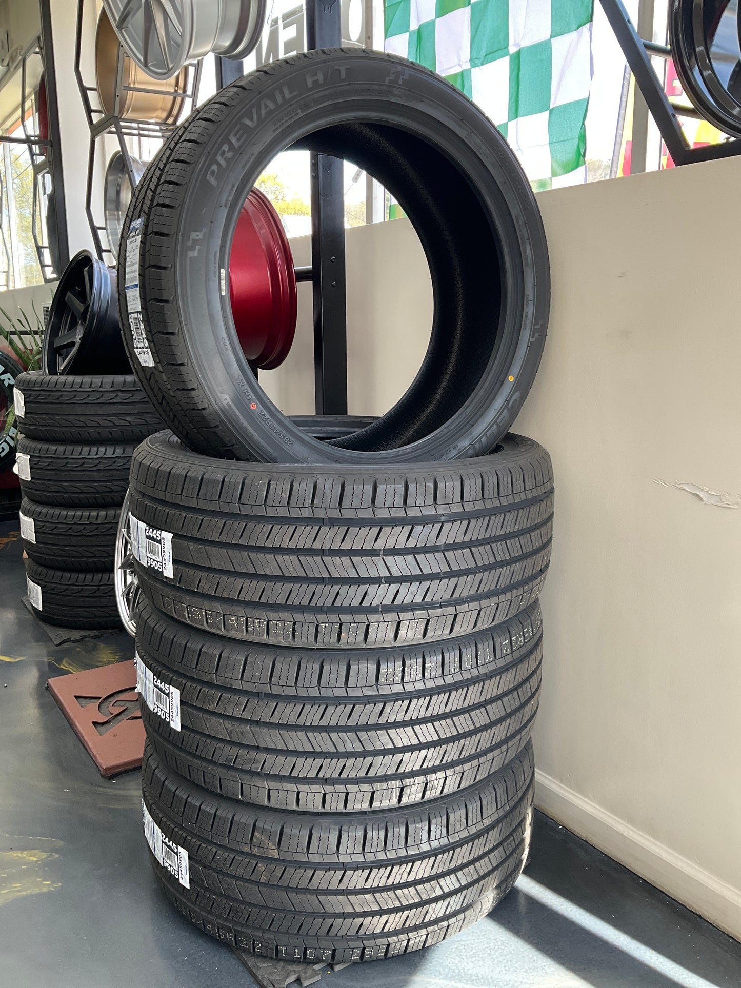 285/45R22 Celimo Prevail H/T XL 114H BW New Tire Set