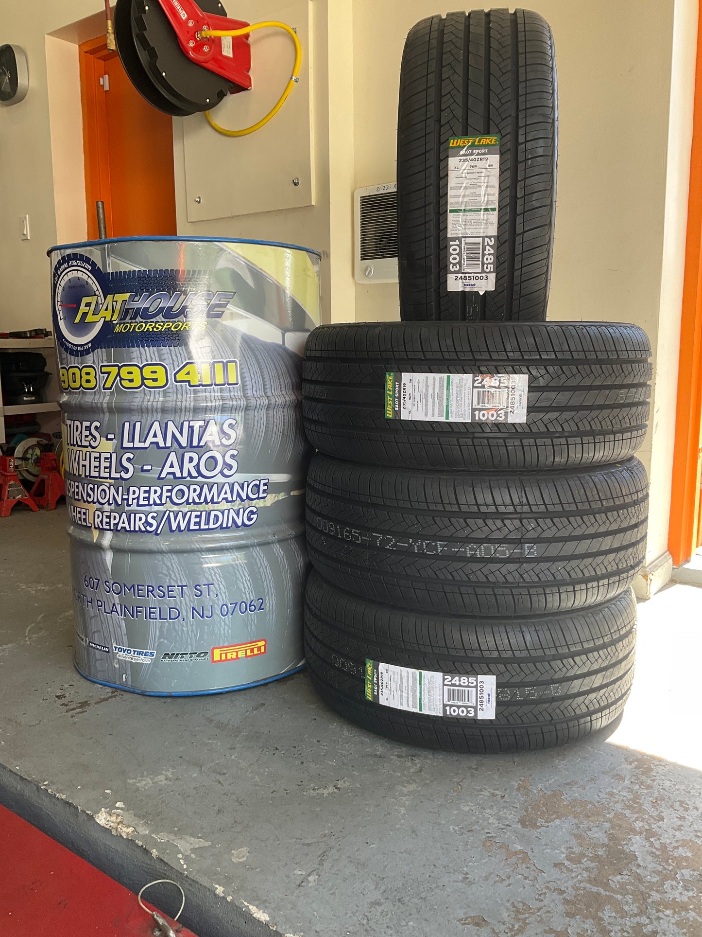 Westlake SA07 Sport All Season 235/40ZR19 96W XL Passenger Tire