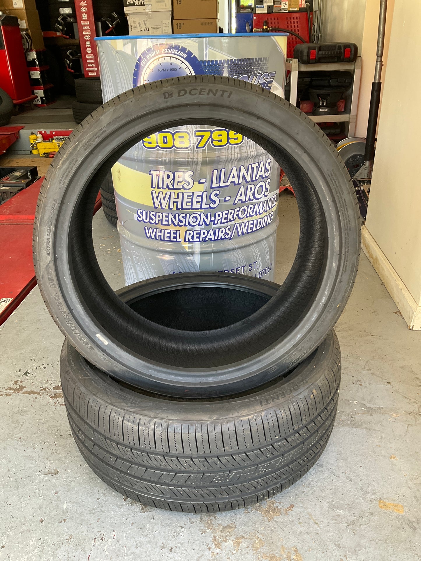 245/35ZR20 DCENTI 95W XL DC55