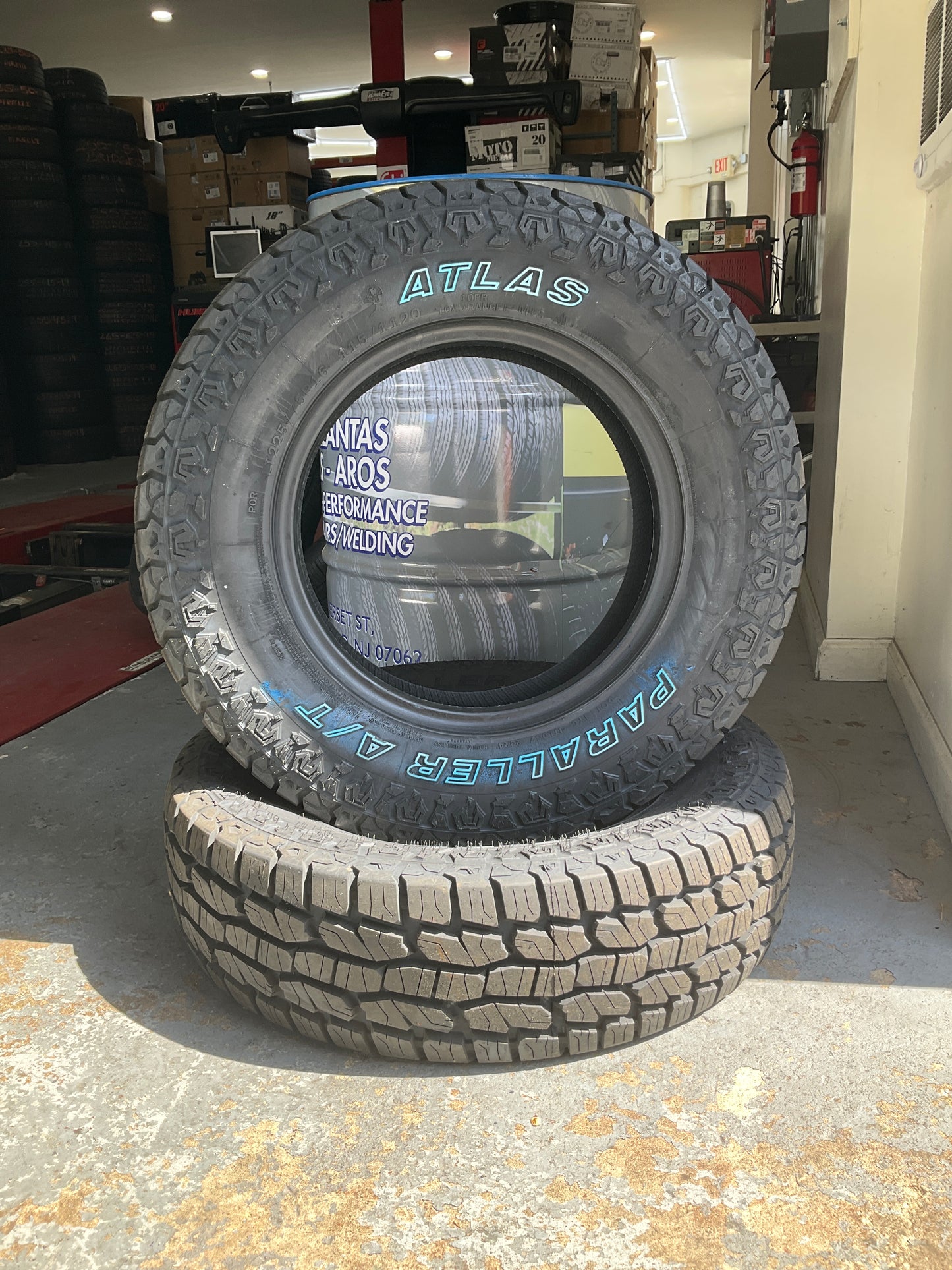 LT 225/75R16 ATLAS TIRES PARALLER A/T 10PR 115/112Q