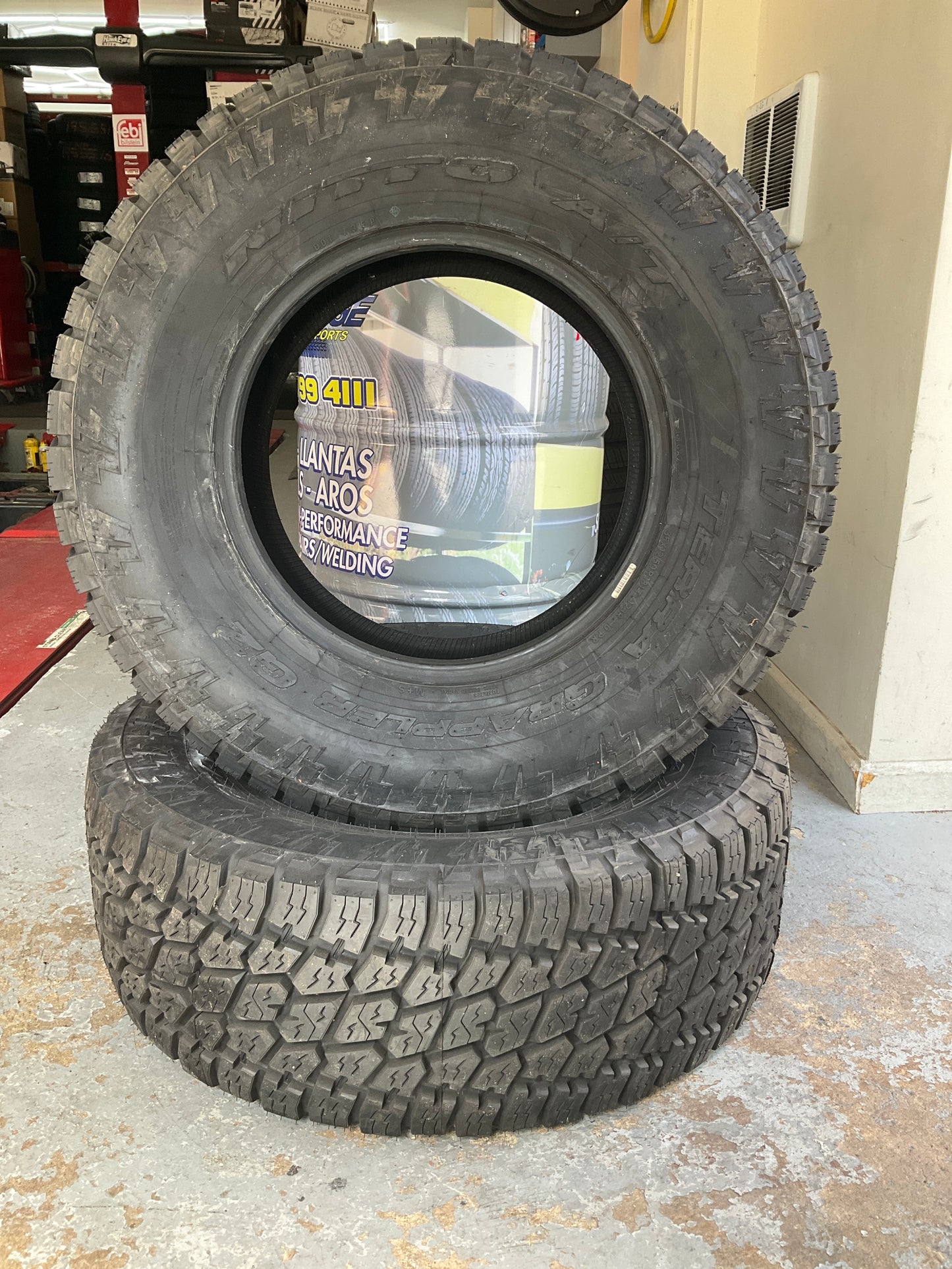 Nitto Terra Grappler G2 35/12.5/18 123R All-Terrain Radial Tire