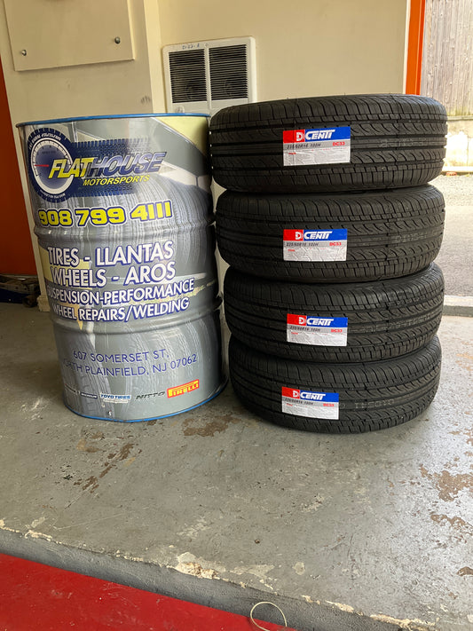 Dcenti DC33 UHP Summer 235/60R16 100H Passenger Tire