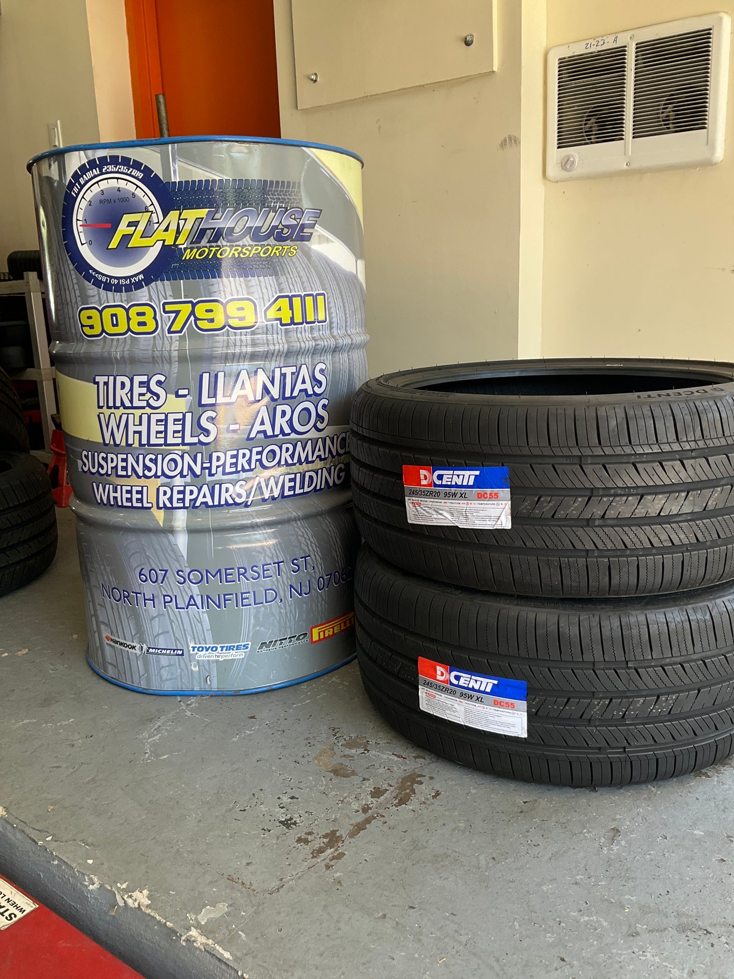 245/35ZR20 DCENTI 95W XL DC55