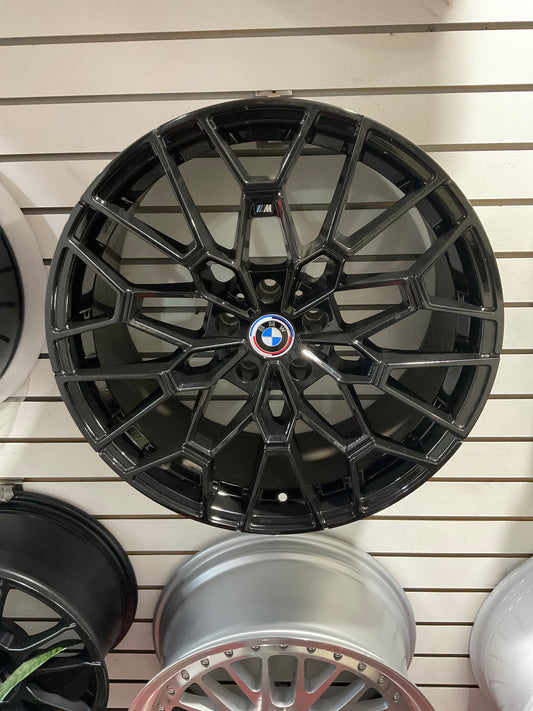 BMW OEM 1000M PERFORMANCE WHEEL IN MATTE BLACK 21"